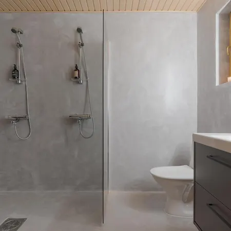 In Out, World Cup Slope *