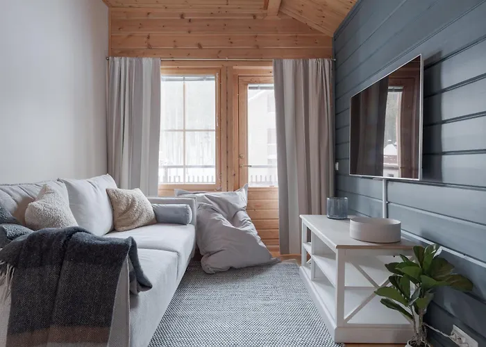 In Out, World Cup Slope * 레비