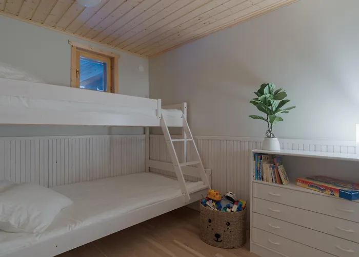 In Out, World Cup Slope *