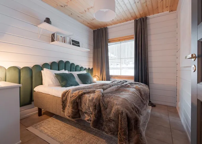 In Out, World Cup Slope *